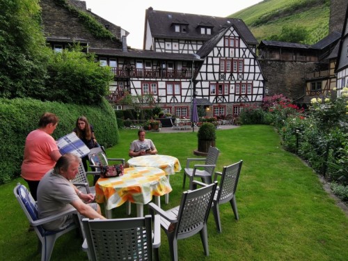 Bacharach11.jpg